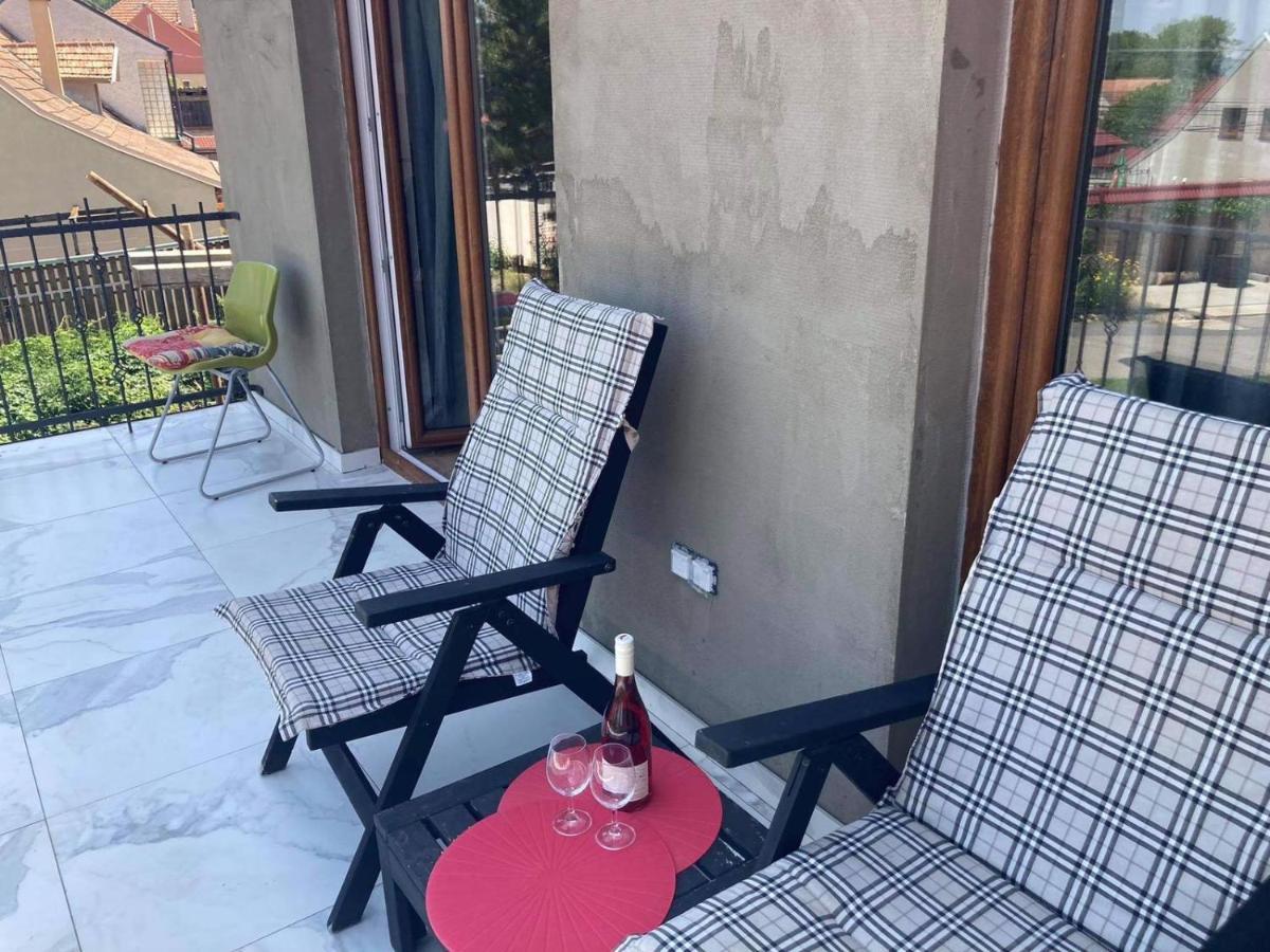 Prazdninovy Dum Na Palave S Vinnym Sklepem Milovice  Exterior foto