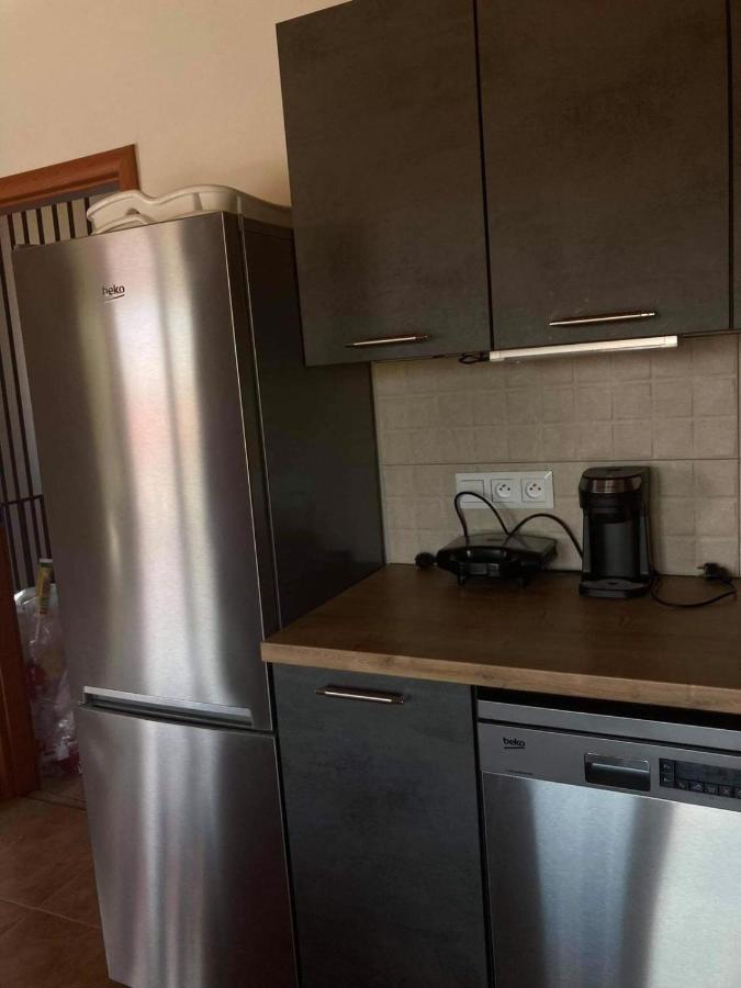 Prazdninovy Dum Na Palave S Vinnym Sklepem Milovice  Exterior foto
