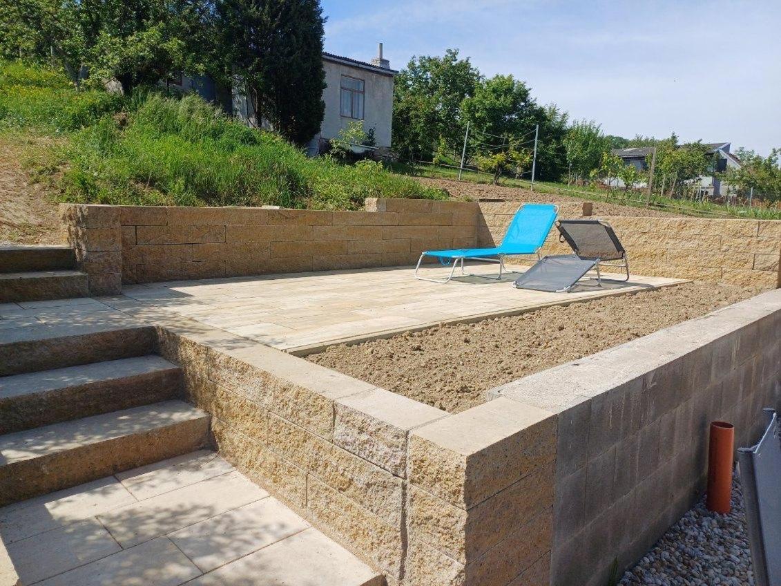 Prazdninovy Dum Na Palave S Vinnym Sklepem Milovice  Exterior foto